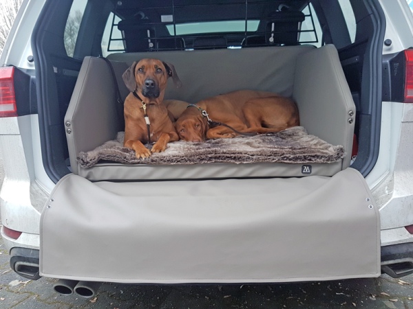 Kofferraumausbau für Hunde - VW Touran