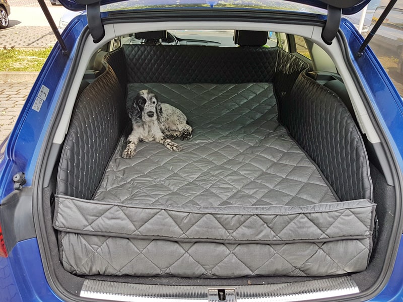 Hundetransport Kofferraum Schondecke DELUXE Audi A6 Hund umgelegte Rückbank